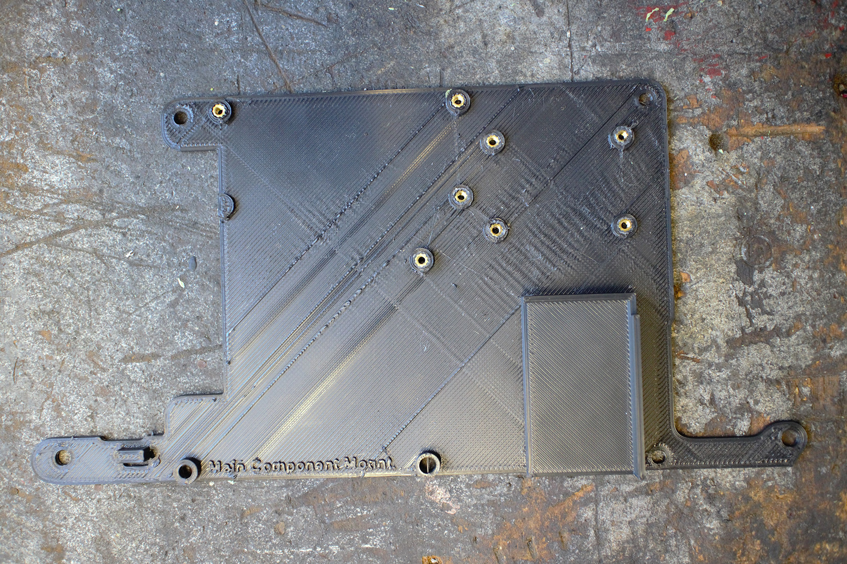 component mount with insets